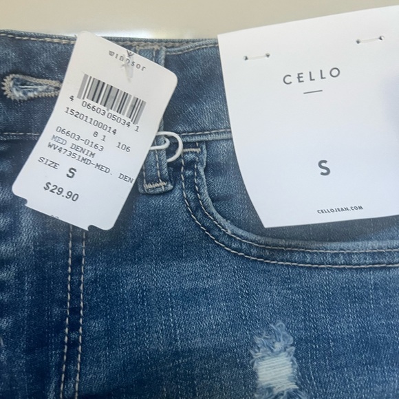 NWT denim shorts - Picture 4 of 4